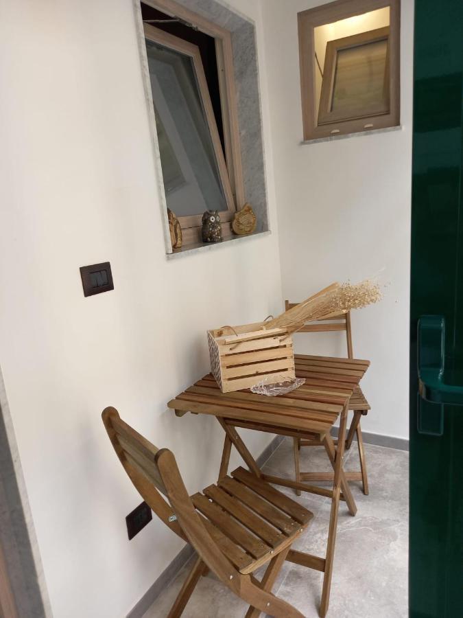 Maga Miro - Guest House Salerno Exteriör bild